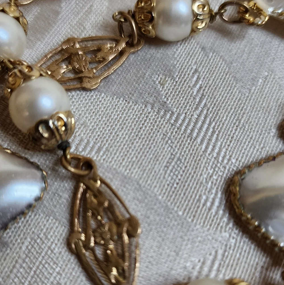ONE-OF-A-KIND 1950s CHANEL BAROQUE PEARL & GILT FILIGREE SAUTOIR NECKLACE